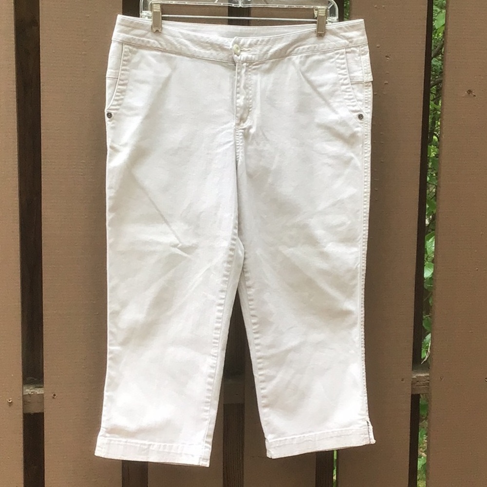 Sale!  Beige Woolrich Capris in EUC, Size 12